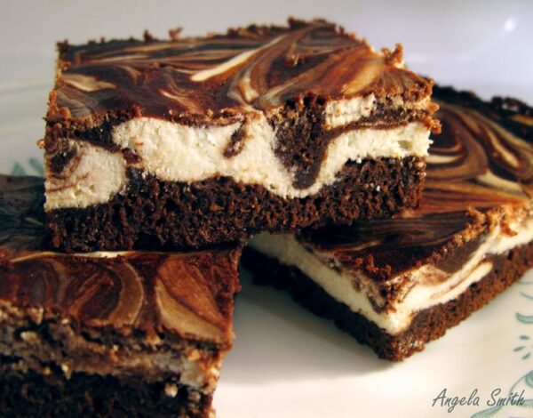 Cheesecake Brownie